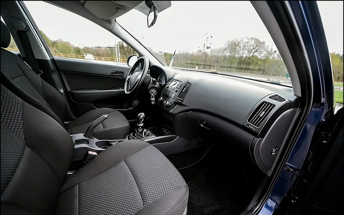 Hyundai I30 cena 19900 przebieg: 150000, rok produkcji 2012 z Elbląg małe 596